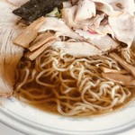 ラーメン そばよし - 麺とスープはこんな感じ