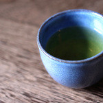 田園茶屋　いとわ - 最初に出されるのは緑茶でした。