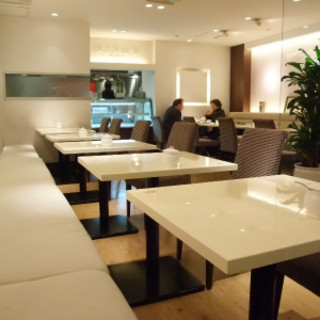 ル サロン ド ニナス_2