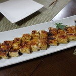 かたつむり - 天然物のうなぎのかば焼き