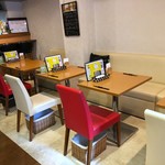 チーズ & ワイン みんなのイタリアン - 内観