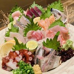 Natsuya specialty sashimi platter 10 pieces