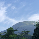 清水屋旅館 - 宿からみた月山