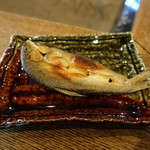 柳家 - 鮎一夜干し(小さめのサイズは一夜干しにするそう)