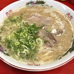 駒や - 相変わらず絶品スープのラーメン様