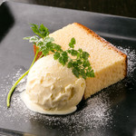 和牛もつ鍋と炙り和牛寿司 完全個室居酒屋 せんや - 