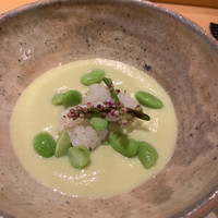割烹 一楓 - 枝豆のすり流し　鱧 なめらかなすり流し。そのままのカタチをした枝豆も。食感がいい。 鱧で夏らしく。