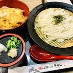 きらく - 波切定食 ¥900-
      ざるうどん ＆ ミニ天とじ丼