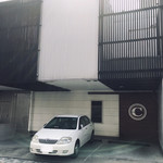 Pando Kyuison - 専用駐車場はお店の横に４〜５台あります