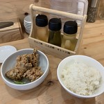 オカモト醤油ヌードル - 唐揚げ＆ライス