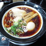 大阪ブラックwith煮玉子　太麺チョイス