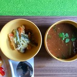 スプーンソング - アビヤル(左)とラッサム(右)