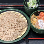 ゆで太郎 - 日替わり得セット（冷そば）570円、クーポン麺大盛り