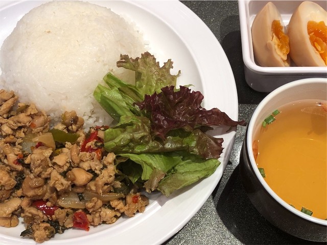 カバオ ガパオエクスプレス （GAPAO EXPRESS） - 浜松町/タイ料理 | 食べログ