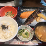 Hokkaidou Ryouri Yukku - 焼き魚2点（鮭・味噌漬けにしん）定食、880円