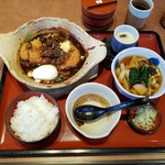 あいそ家 - 「どてカツ定食 きしめんセット (1404円)」