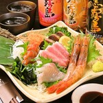 Syusainokakuregatukiakari - 種類豊富な銘柄酒と共に市場直送の新鮮な海鮮を堪能!!
