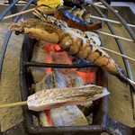 ひな鳥山 - 【2019.7.27】囲炉裏で串焼きを楽しむ。