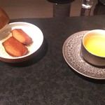 祇園 呂色 - 小菓子／加賀棒茶