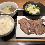 akasakatango - 牛タン焼き定食1000円税込
