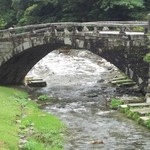 Tsukinoshizuku - 店前の川  にかかる 「眼鏡橋」