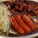 北陸名物　金沢カレー - チキンカツカレー、小、ソーセージトッピング(税込800円)