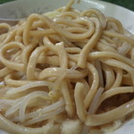 ラーメン二郎 - モチモチの食感が楽しめます