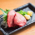 個室 肉炉端居酒屋 九州うまか屋 - 料理写真:シャトーブリアン刺し