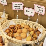 ホテルK&G高岡 - お惣菜系のパン。