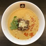 餃子と担々麺 吟 - ★★★½☆【期間限定】特製シビ辛担々麺（辛め）、800円。