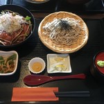 閤 - ローストビーフ丼とお蕎麦のセット