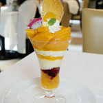 資生堂パーラー - 沖縄県宮古島産 キーツマンゴーのパフェ