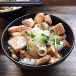 麺屋 承太郎 - 今日は、ミニ チャーシュー丼。たぶん150円。
