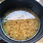 カフェアンドショップ ロータスランド - 2019/08/16
      モーニングＣセット 有機コーヒー 380円
      今週のおまかせセット 550円
      ・こんにゃく唐揚げの甘酢あん
      ・卵豆腐
      ・味噌きゅうり
      ・フレッシュサラダ
      ・スイカ