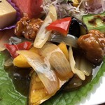 カフェアンドショップ ロータスランド - 2019/08/16
      モーニングＣセット 有機コーヒー 380円
      今週のおまかせセット 550円
      ・こんにゃく唐揚げの甘酢あん
      ・卵豆腐
      ・味噌きゅうり
      ・フレッシュサラダ
      ・スイカ