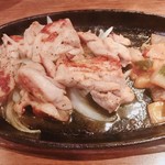 Dining kaze 池袋の風 - 鶏もも肉の香味わさび焼き