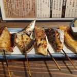 炭火焼食堂 こがね屋 - おまかせ串焼5本