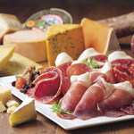 ACORN 東京駅グランルーフフロント店