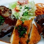 キッチンスタイルロケットカフェ - ランチ（ハンバーグデミソース＆ポークカツ）のアップ