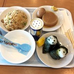 尾道ラーメン ひろ - 「半チャン（炒飯）セット」、「むすび（2個）」、「おでん（大根と玉子）」