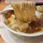 Hidakaya - 五目あんかけラーメンの麺リフト
