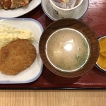 かっぽうぎ - 2019年8月14日  コロッケ・味噌汁・漬物