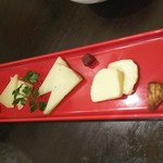 赤羽スペインクラブTERATERA - スペイン産チーズ盛合せ