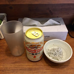 福郎家 - ビール350円、単品しらす100円