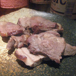 椿 - 燻製ラムもも肉