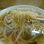 越前中華 - 独特な細ちぢれ麺