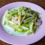 台湾中華 東明飯店 - 台湾黄ニラと海老の塩炒め（￥１０５０）