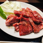 Taishuu Yakiniku Darumaya - 熟成カルビとハラミ