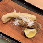 津の守坂 小柴 - 揚げ物：きんぽ、松茸 衣がサクサク。初松茸。香りはまだまだですが、食感がいい。