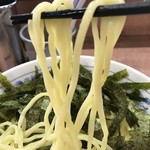 所沢 大勝軒 - 麺のアップ